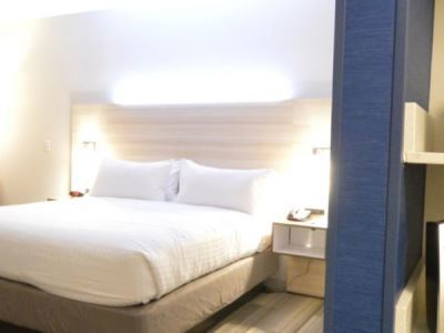 Hotel Express & West By Ihg